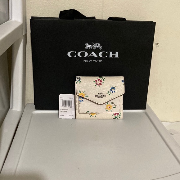 Coach Wildflower SM Wallet - Picture 1 of 11